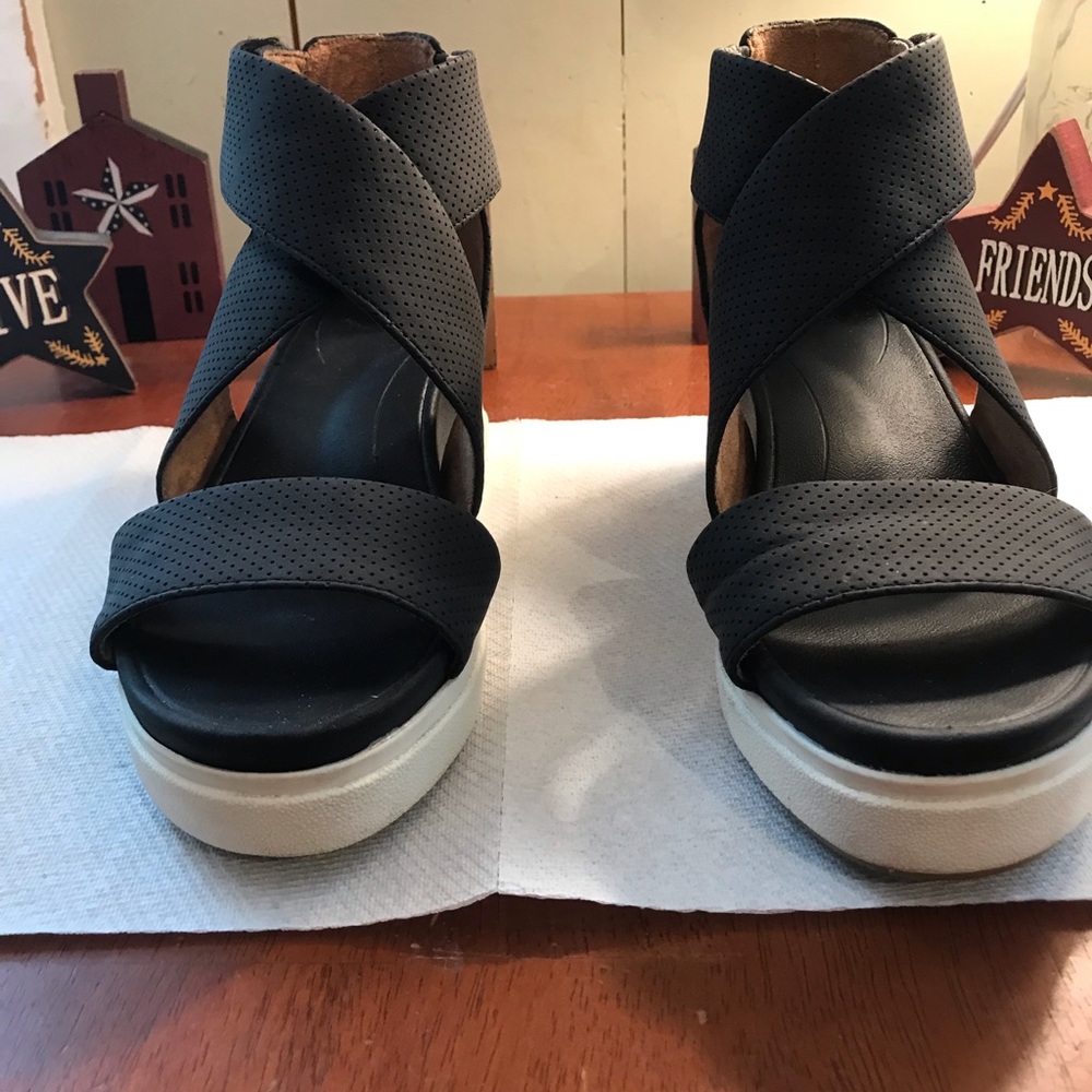 Black Dr. Scholl’s Women’s Sheena Sandal